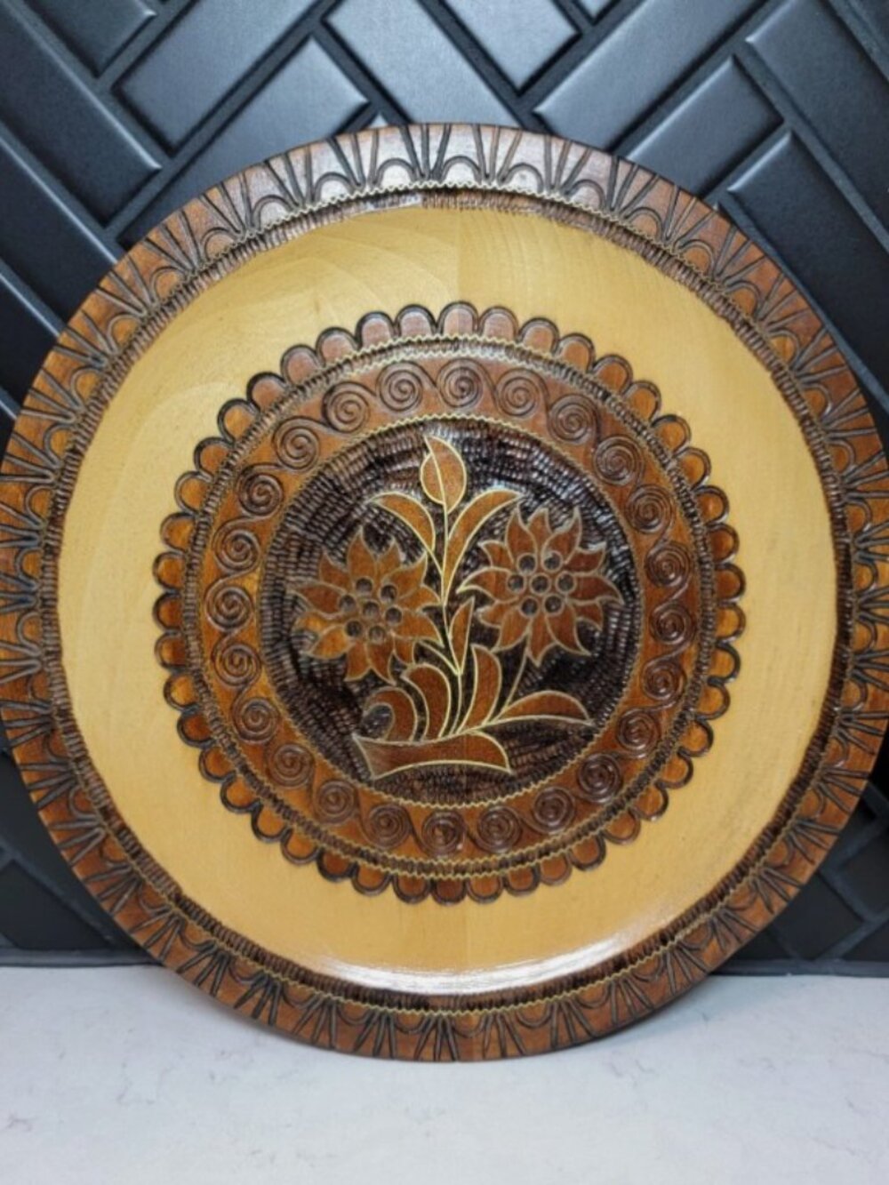 Vintage Polish Folk Art Hand Carved Wooden Plate Set 3- Zakopane Tatra Mountains - Picture 3 of 5